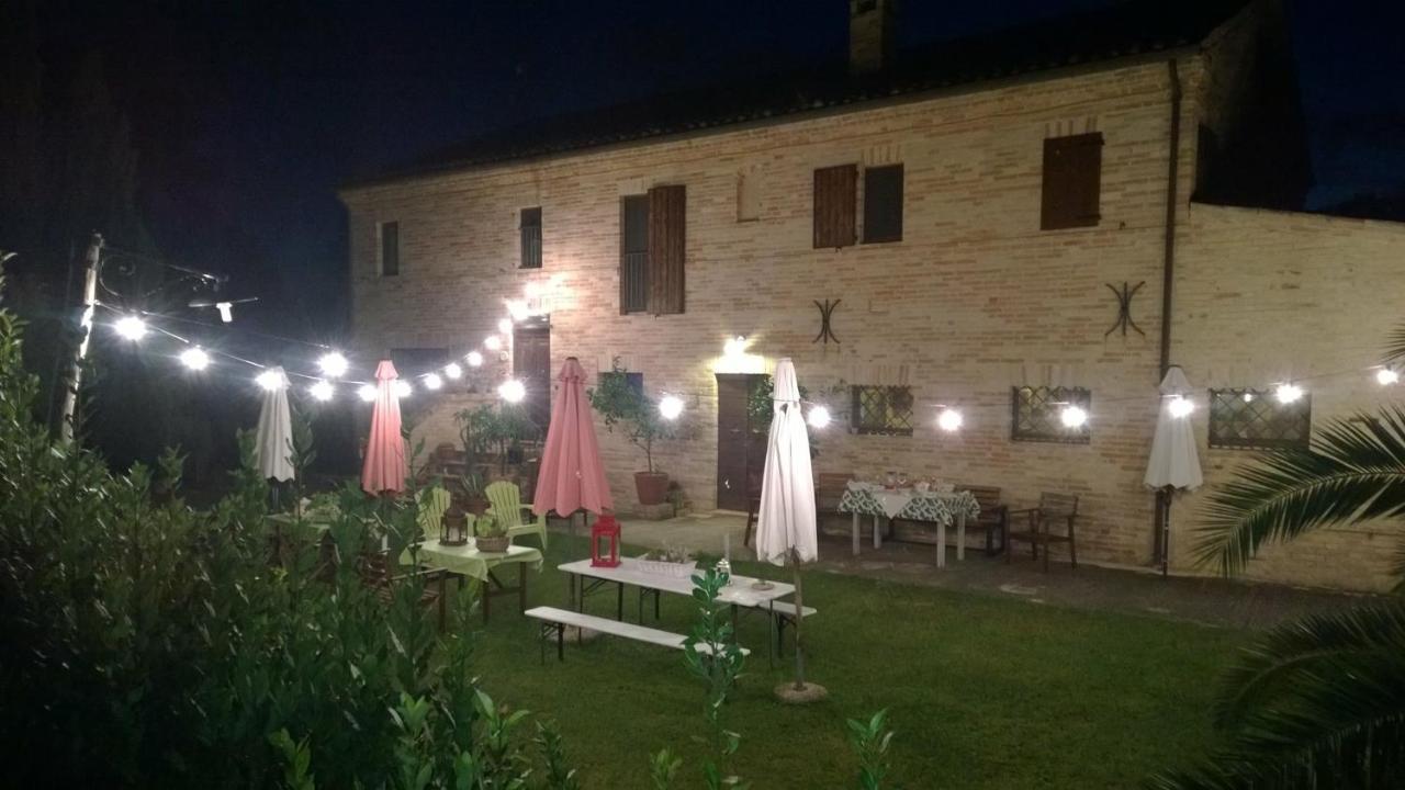 Affitta Camere Il Pettirosso Фермо Екстериор снимка